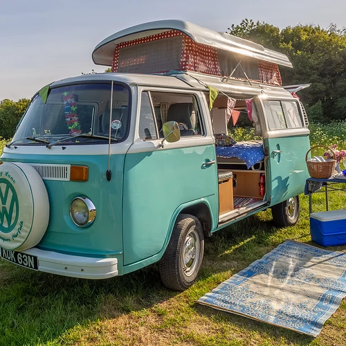 vintage-campervan-experience-vw-norfolk-suffolk-24_1024x1024_crop_center