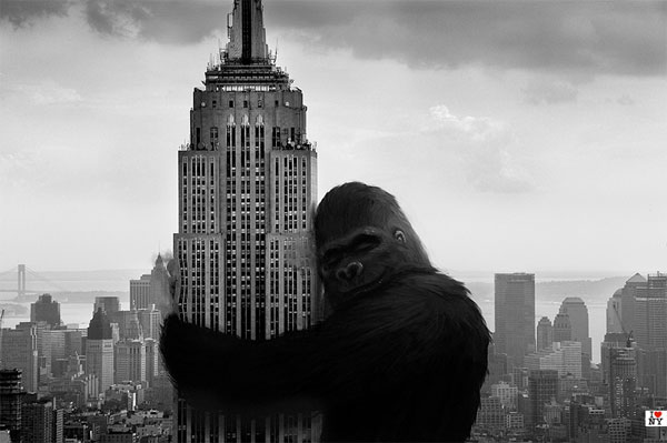 king-kong-hugs-the-empire-state-building