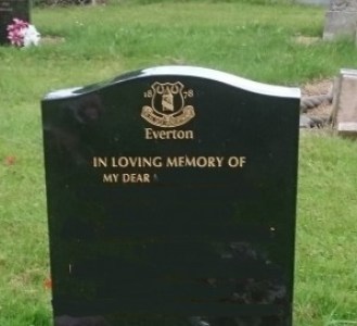 everton-headstone1-300x272